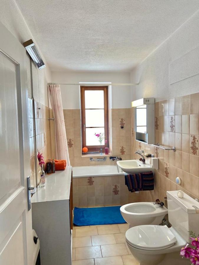 Chasa Sassalbo Bed & Breakfast Poschiavo Bagian luar foto